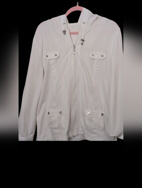 Hooded White Zip-Up Jacket, Lots Of Pockets. See Measurements- LG/XL